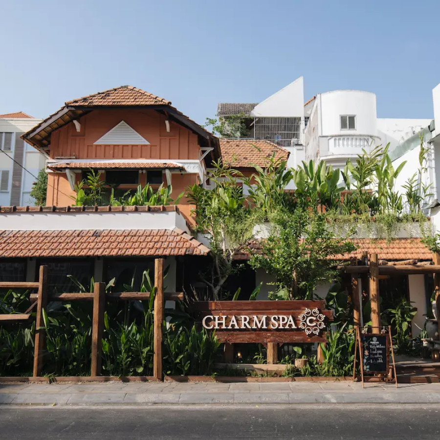 Charm Spa Garden